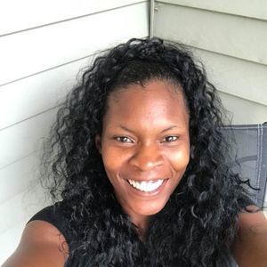 Meet your Posher, Lena